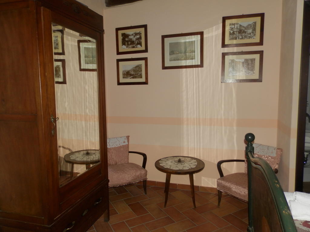 Residenza Di Paese Castello Del Poggio Hotel Ferentillo Стая снимка