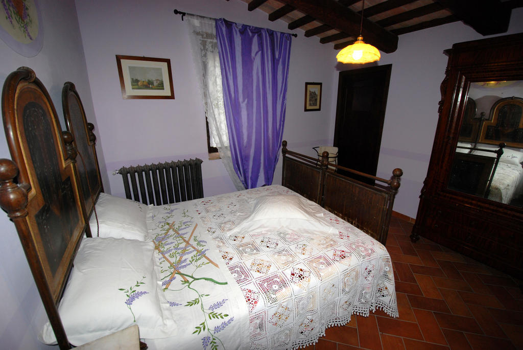 Residenza Di Paese Castello Del Poggio Hotel Ferentillo Стая снимка