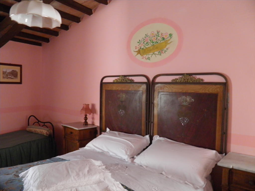 Residenza Di Paese Castello Del Poggio Hotel Ferentillo Стая снимка