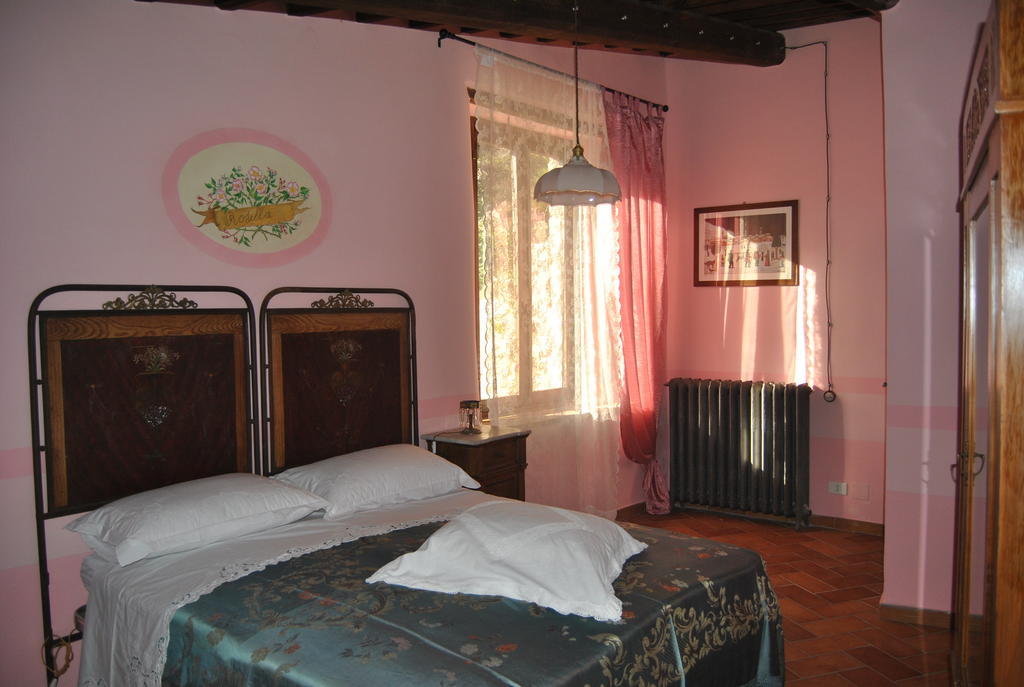 Residenza Di Paese Castello Del Poggio Hotel Ferentillo Стая снимка