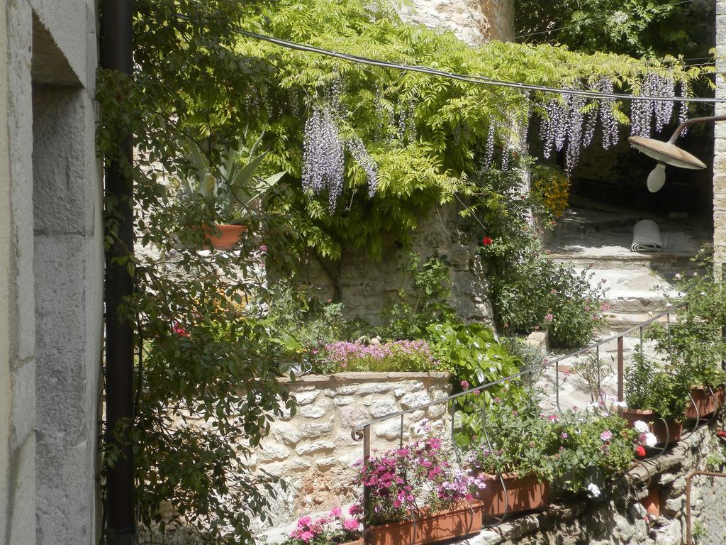 Residenza Di Paese Castello Del Poggio Hotel Ferentillo Екстериор снимка