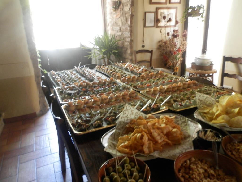 Residenza Di Paese Castello Del Poggio Hotel Ferentillo Екстериор снимка