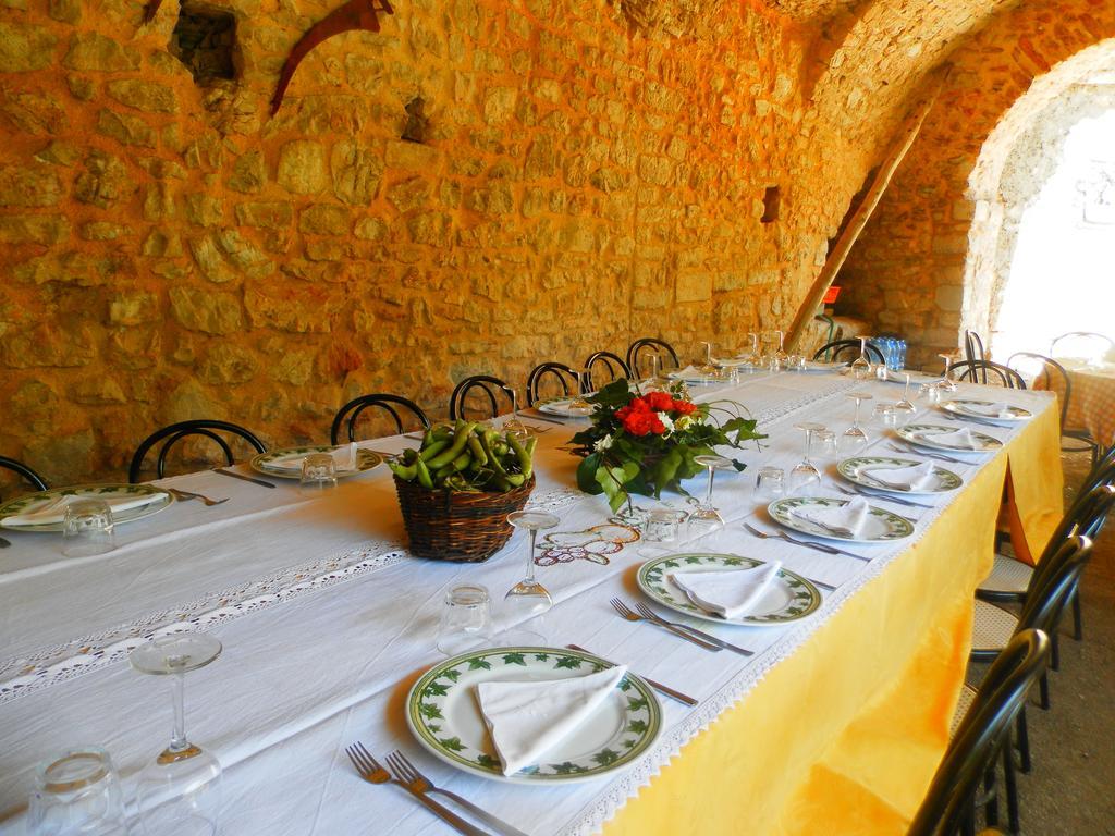 Residenza Di Paese Castello Del Poggio Hotel Ferentillo Екстериор снимка